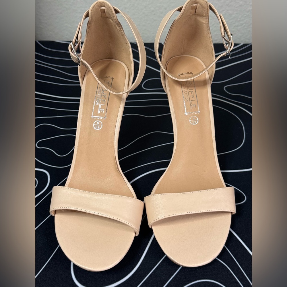 Women's Nude strap heeled sandal